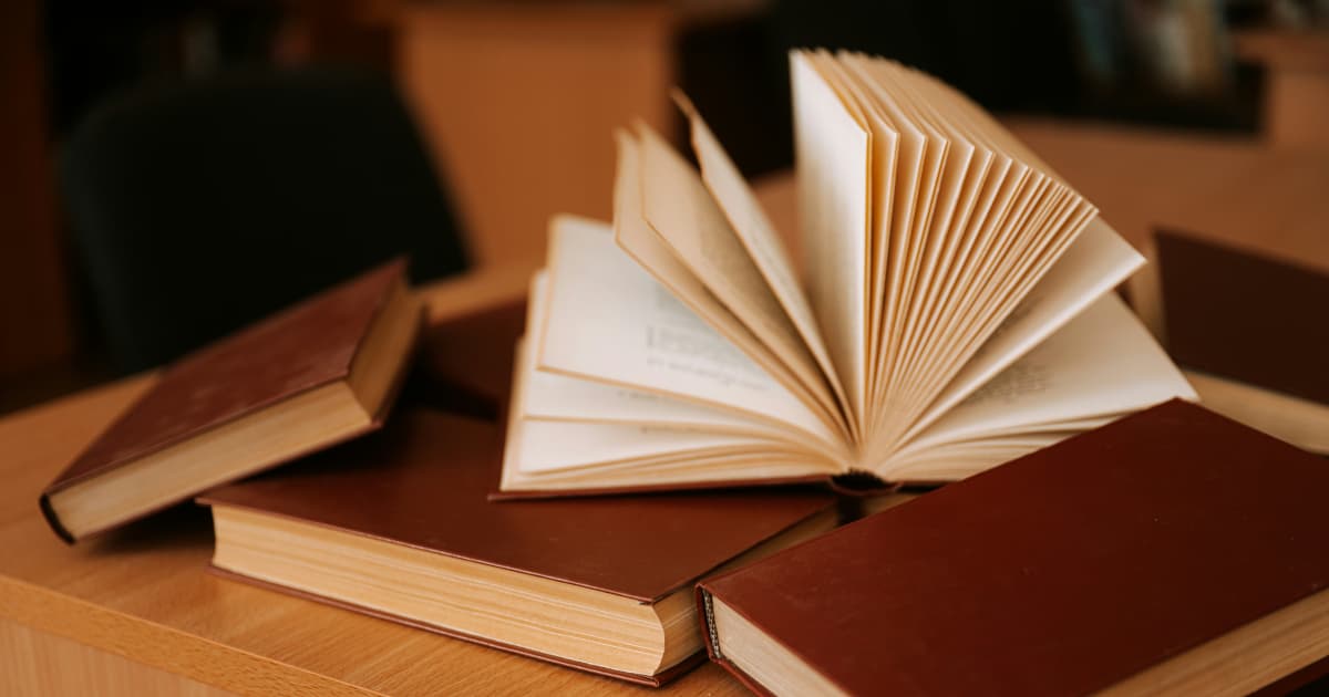 Des sœurs publient un deuxième livre d'activités sur les cheveux naturels pour promouvoir l'amour de soi chez les enfants