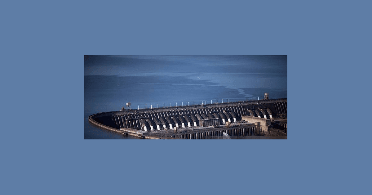 Le livre d'un professeur de droit dévoile une poursuite internationale de 15 ans contre un lanceur d'alerte